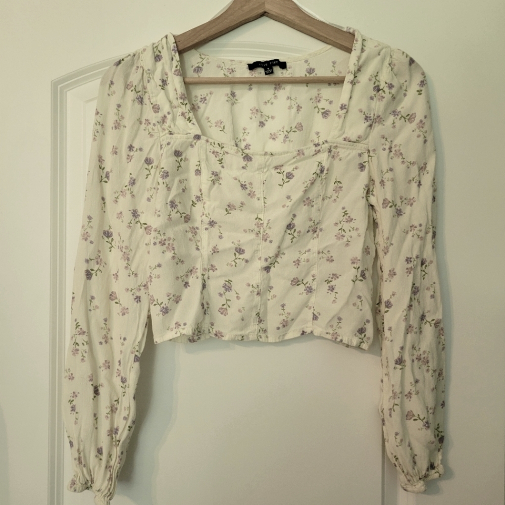 Love Tree Size Small Long Sleeve